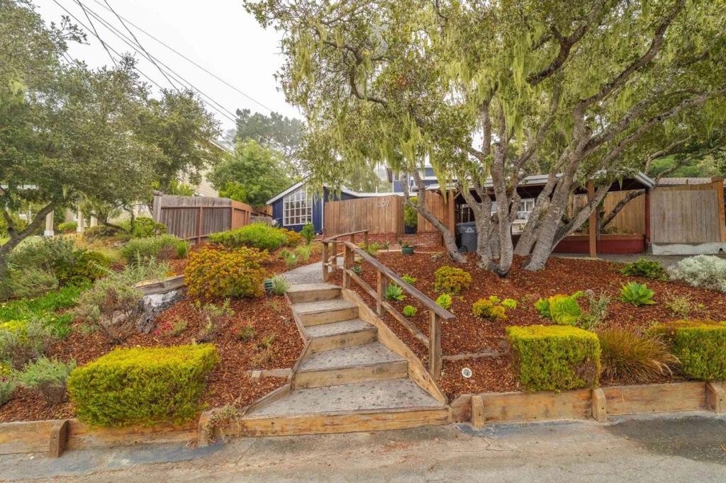 1207 Presidio Boulevard Property Photo 5