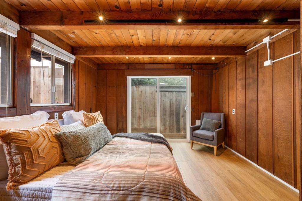 1207 Presidio Boulevard Property Photo 28
