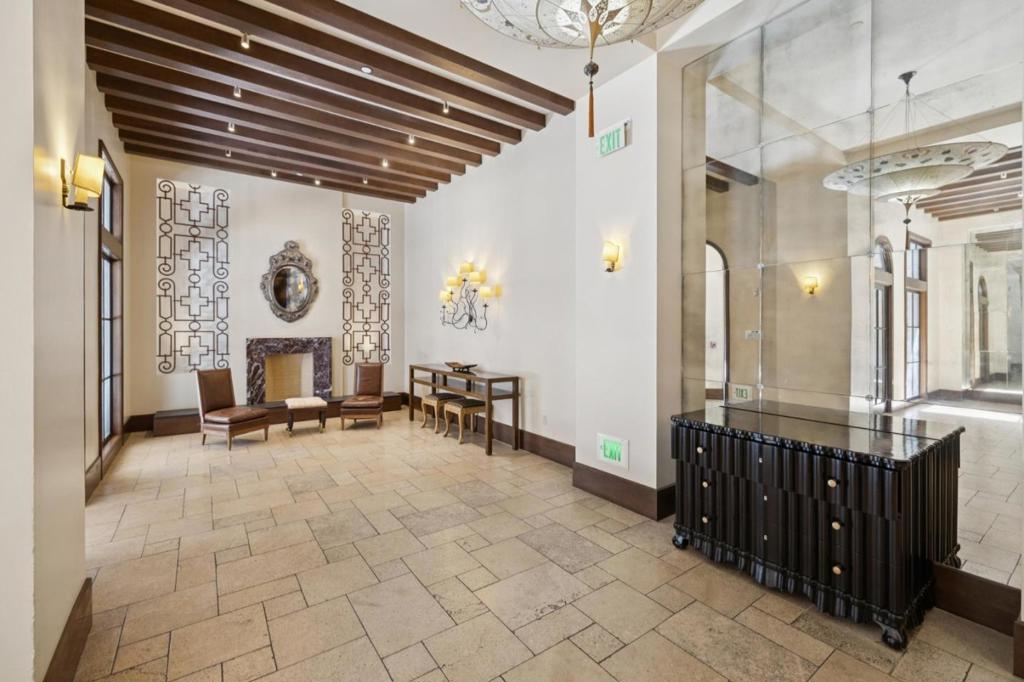 356 Santana Row 320 Property Photo 5