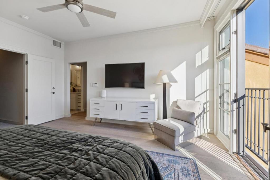 356 Santana Row 320 Property Photo 27