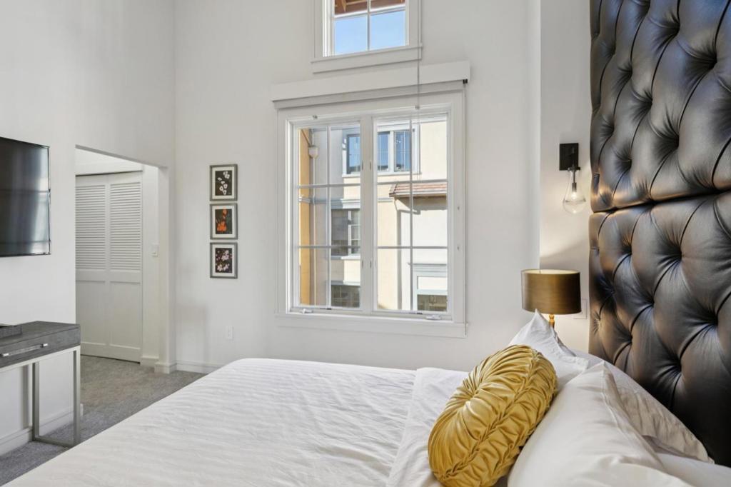 356 Santana Row 320 Property Photo 33