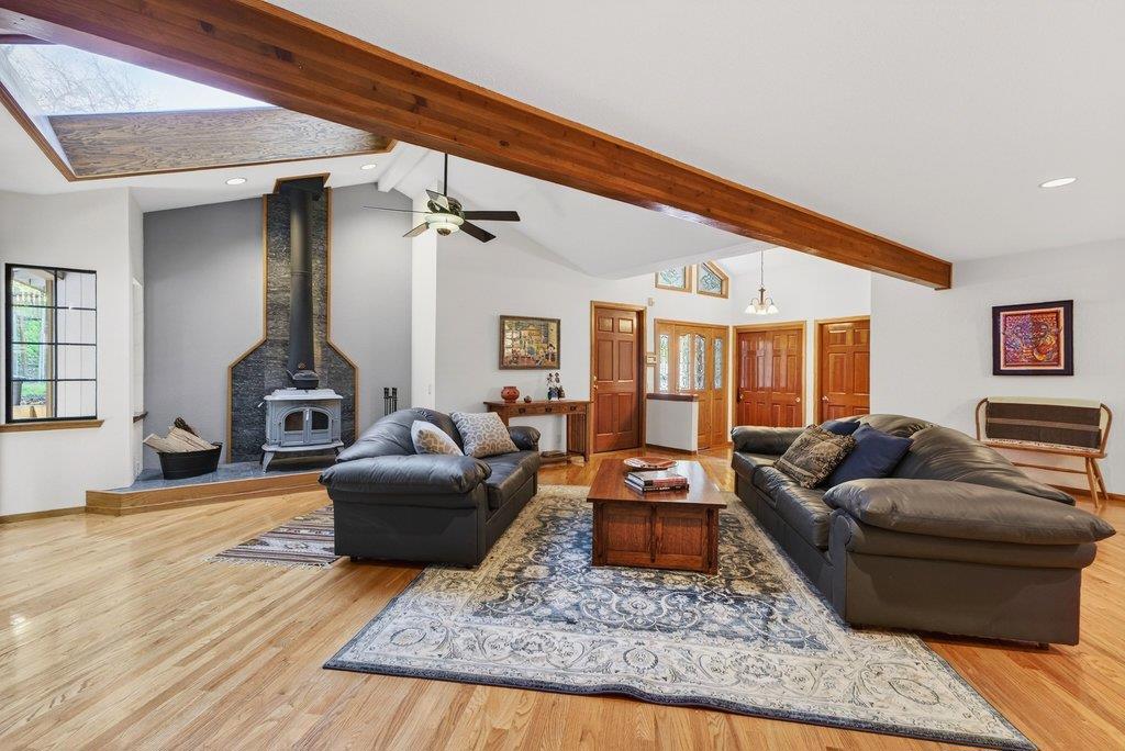 350 Aurora Road Property Photo 26
