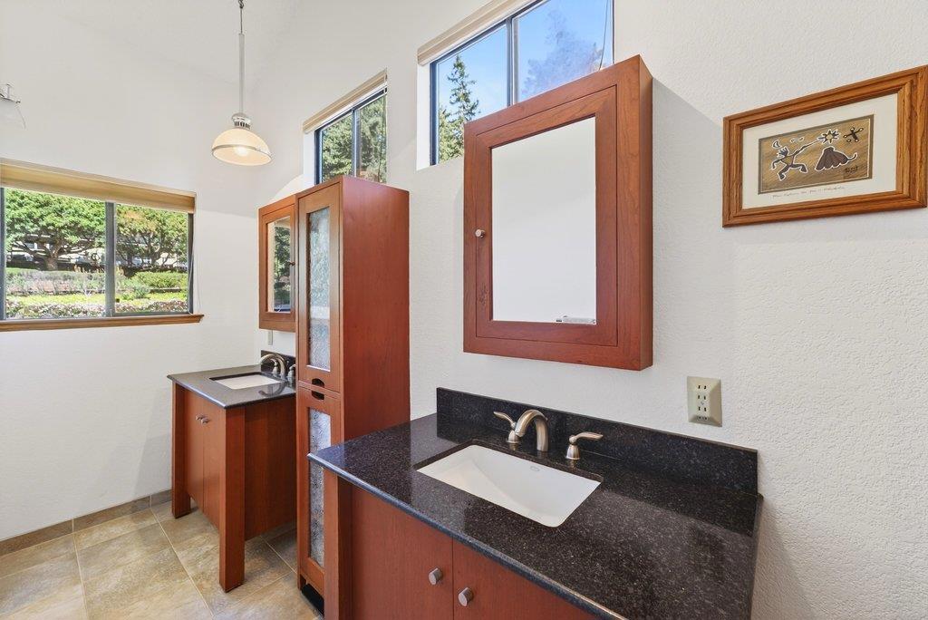 350 Aurora Road Property Photo 30