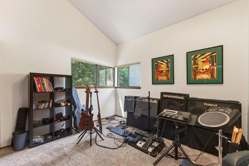 350 Aurora Road Property Photo 33