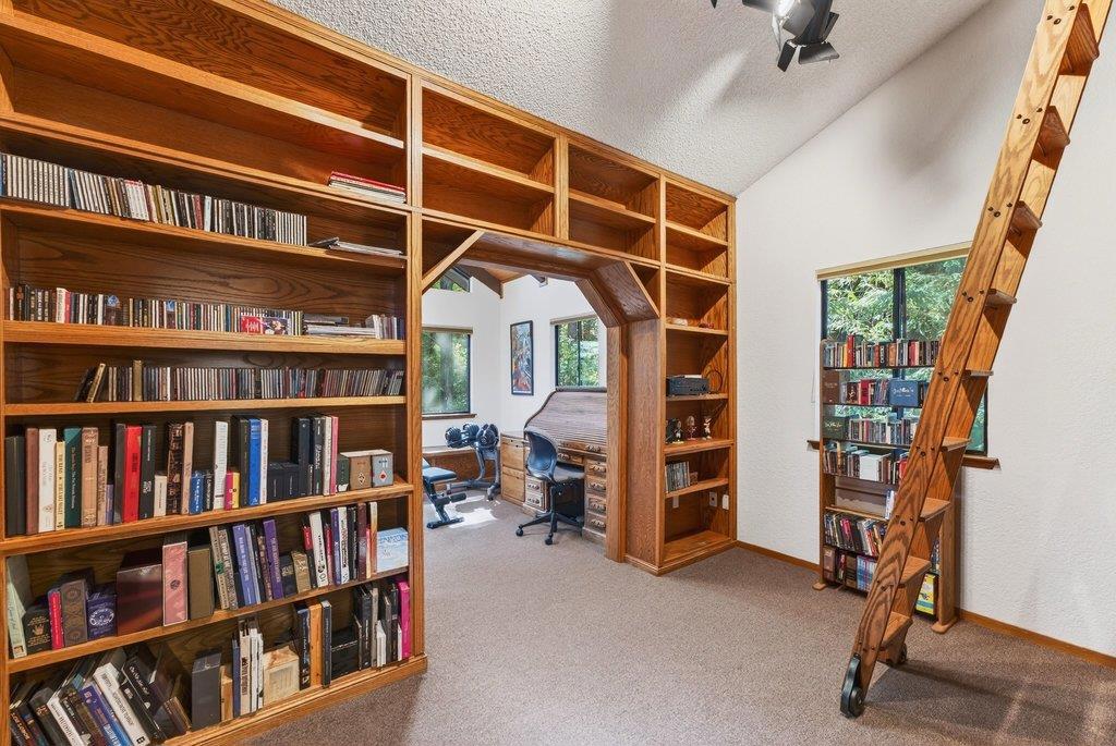 350 Aurora Road Property Photo 39