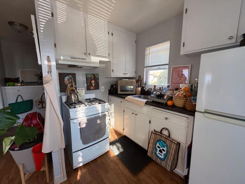 19 E 41st Place Property Photo 12
