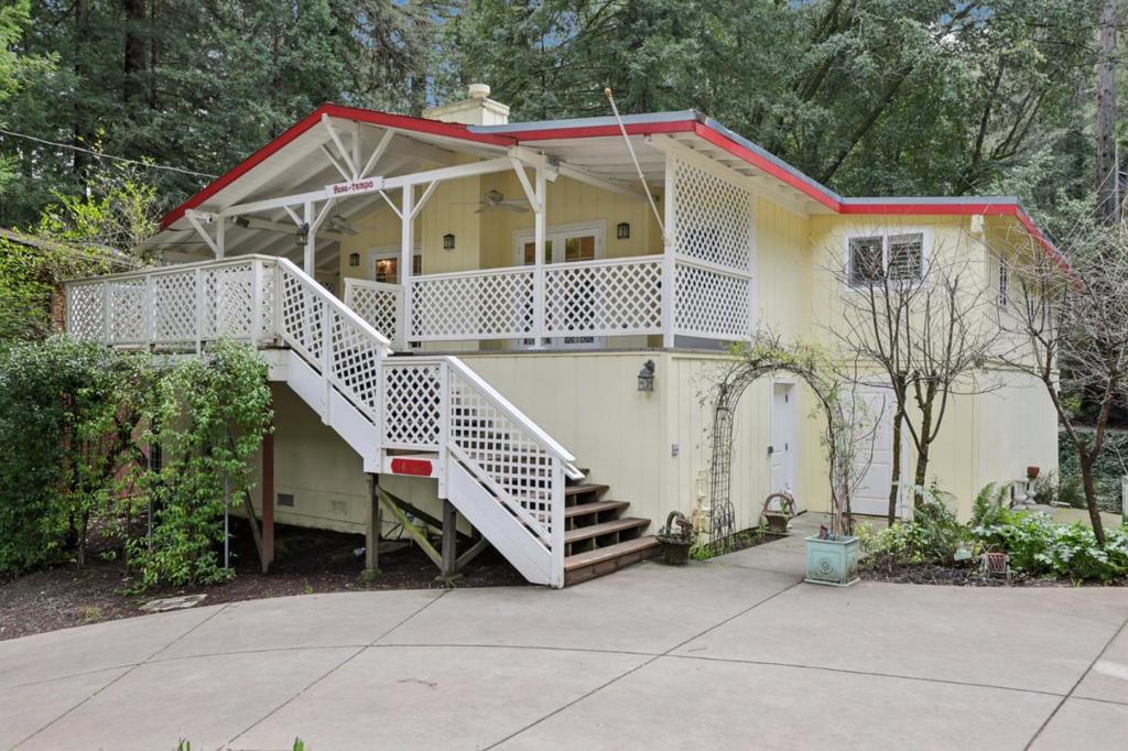 14262 Laurel Place Property Photo 2