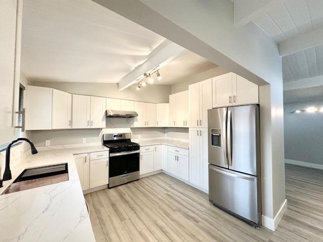 1864 Loyola Drive Property Photo 7