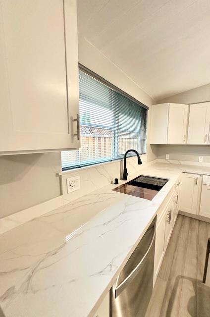 1864 Loyola Drive Property Photo 8