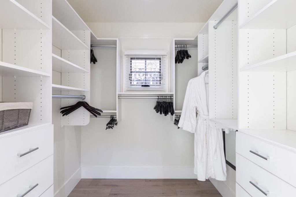 26334 River Park Place Property Photo 15
