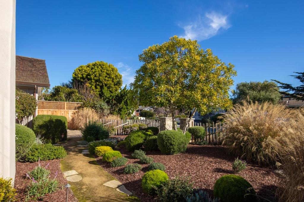 26334 River Park Place Property Photo 20