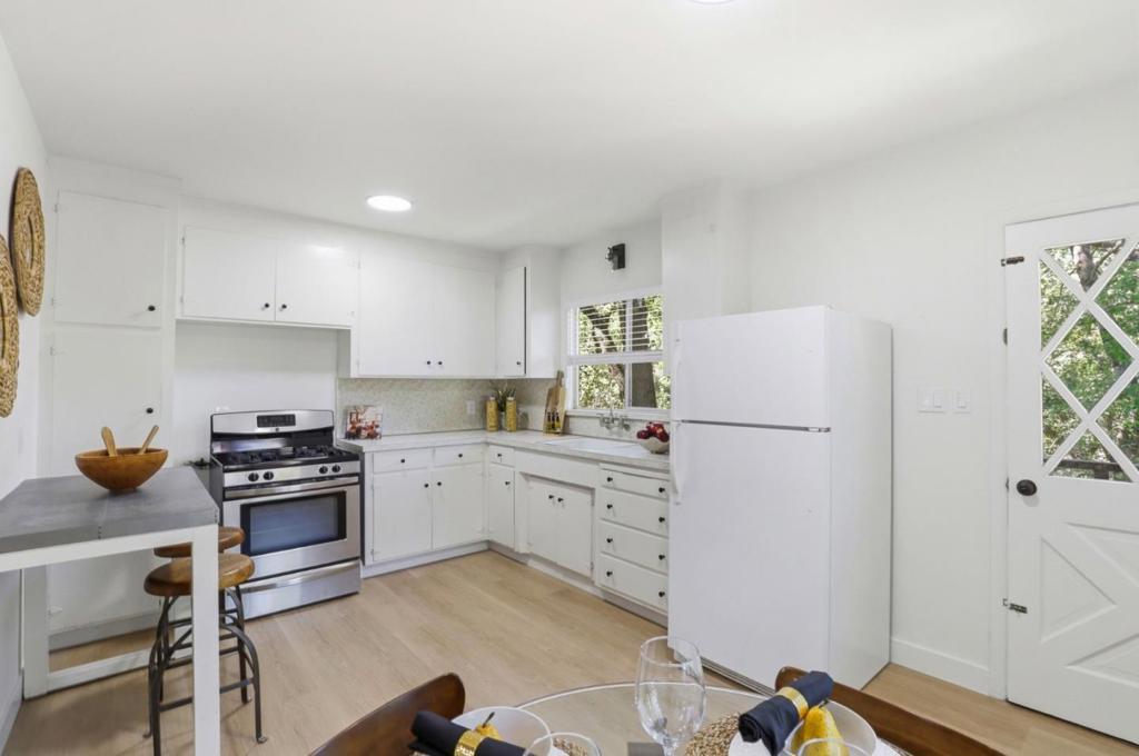 21430 Bertram Road Property Photo 6