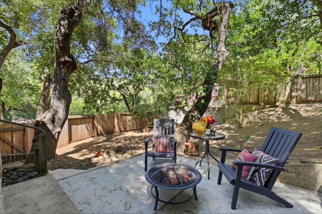 21430 Bertram Road Property Photo 18