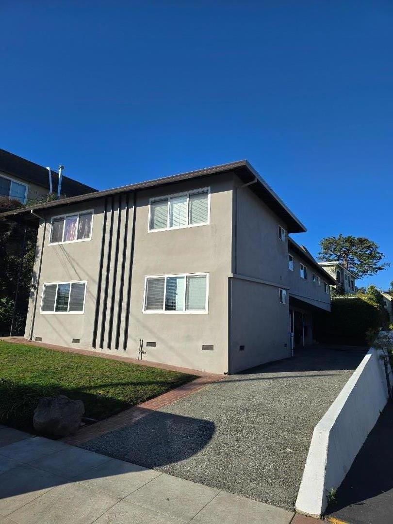 1122 Bush Street Property Photo 1