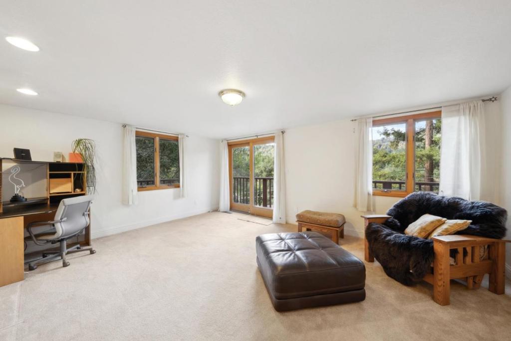 21386 Sunnyside Road Property Photo 34