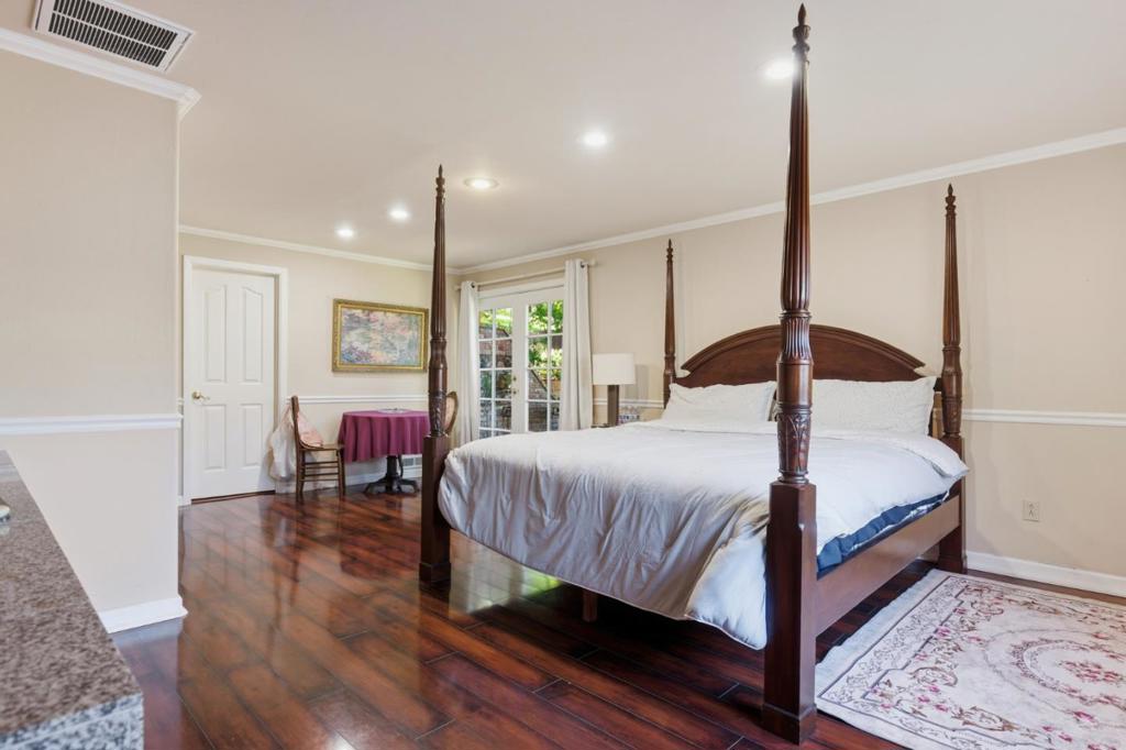 2962 Club Road Property Photo 22