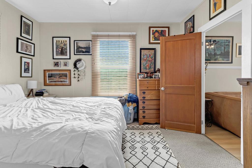 883 Lighthouse Avenue Property Photo 27