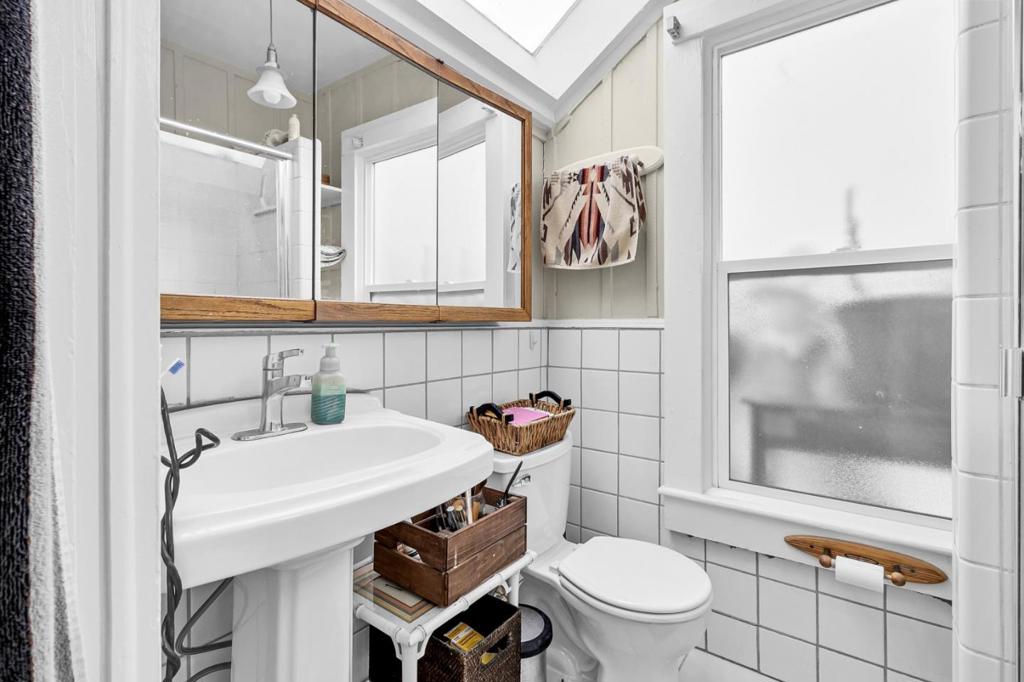 883 Lighthouse Avenue Property Photo 31