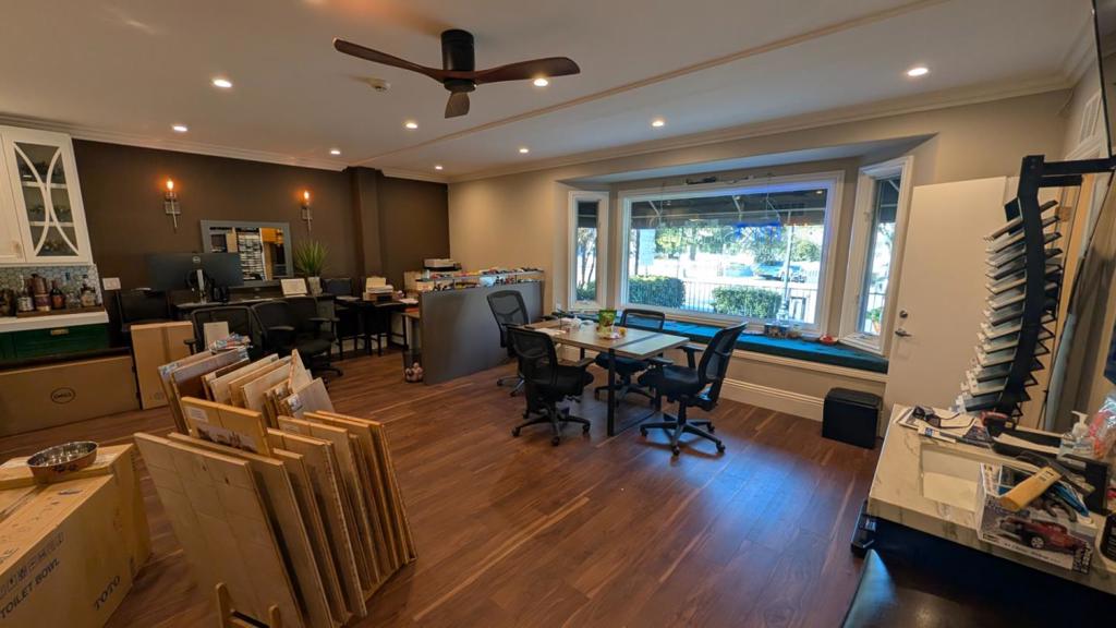 14598 Big Basin Way B Property Photo 3