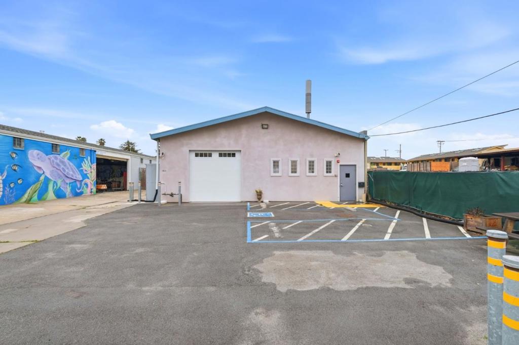 1035 17th Avenue Property Photo 1