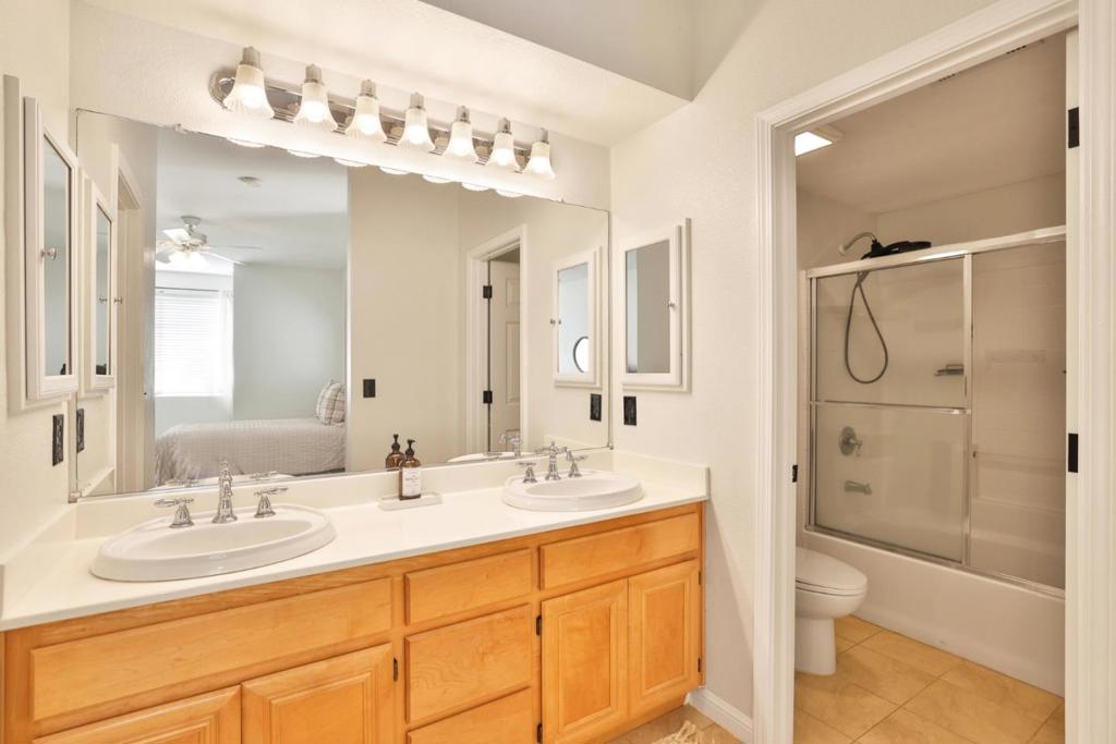 1114 Niguel Lane Property Photo 15