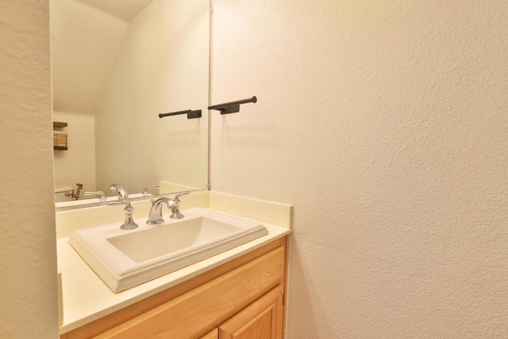 1114 Niguel Lane Property Photo 17