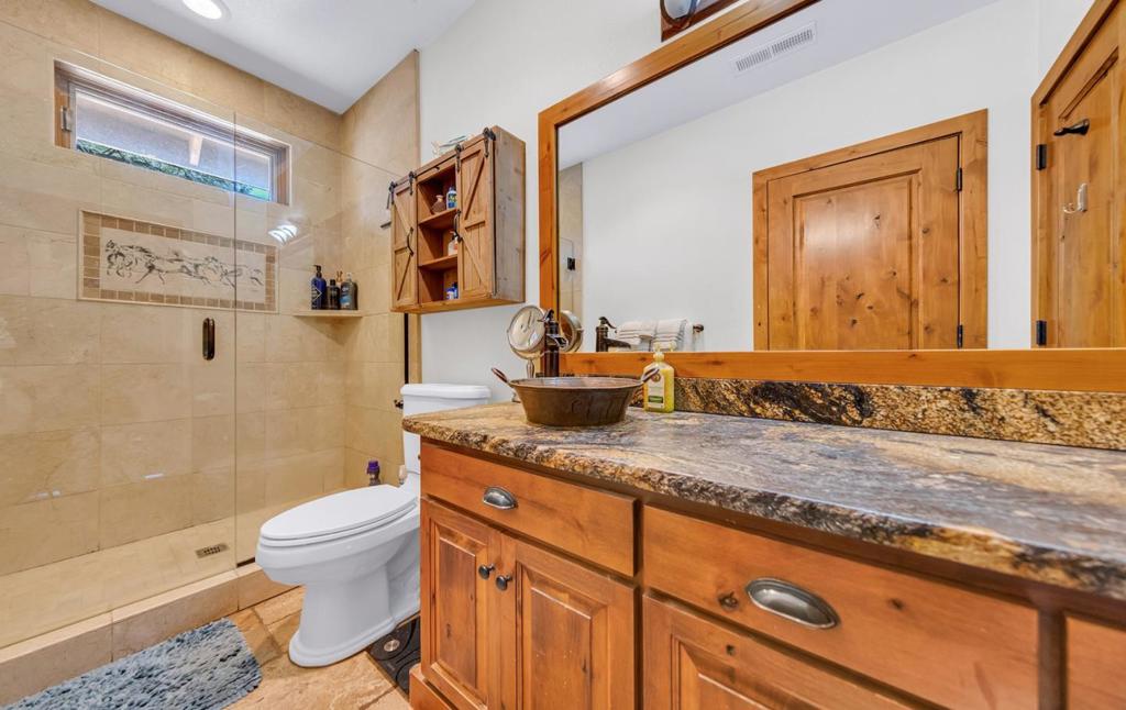 708200 Wingfield Road E Property Photo 10