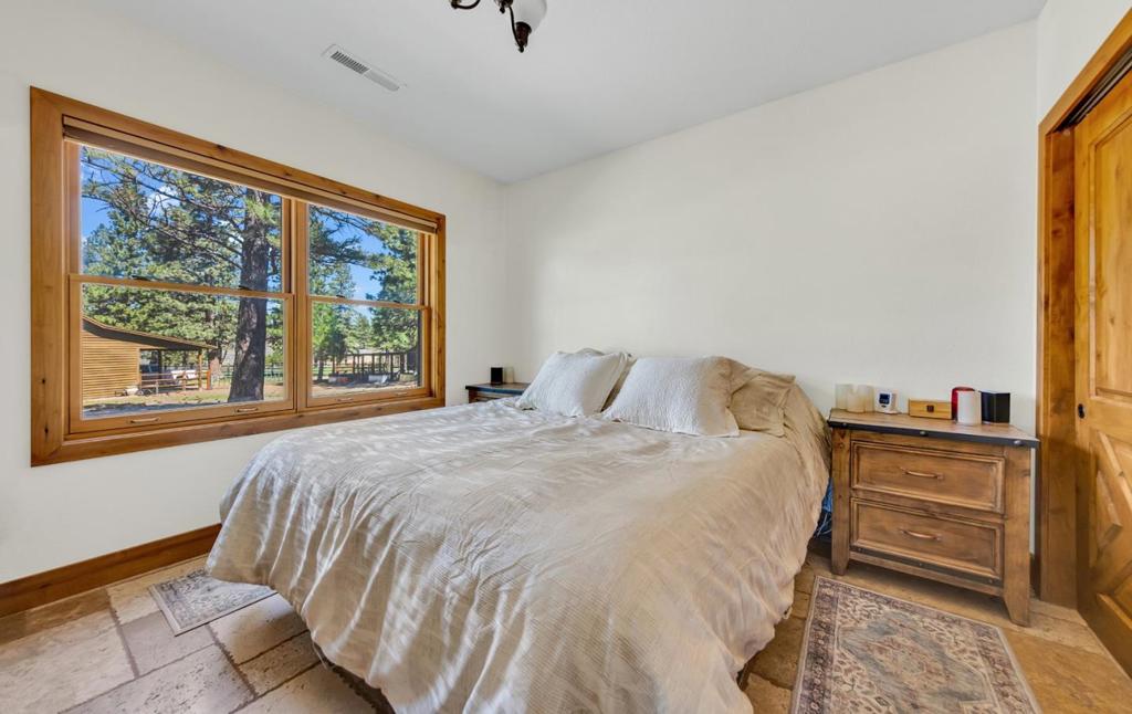 708200 Wingfield Road E Property Photo 11