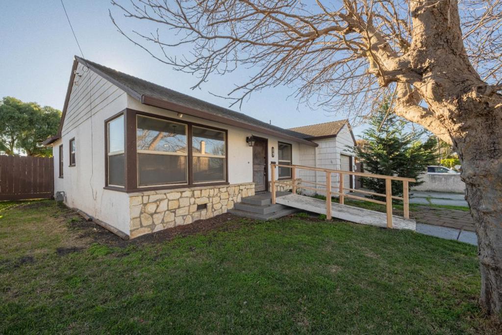 89 Clark Street Property Photo 3