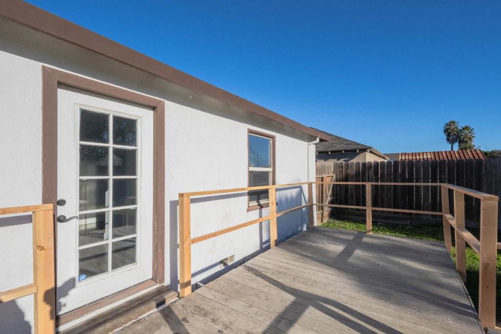 89 Clark Street Property Photo 22