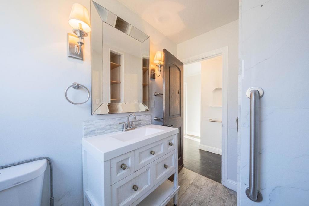 89 Clark Street Property Photo 25