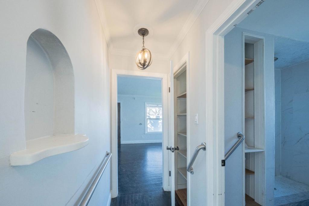 89 Clark Street Property Photo 27