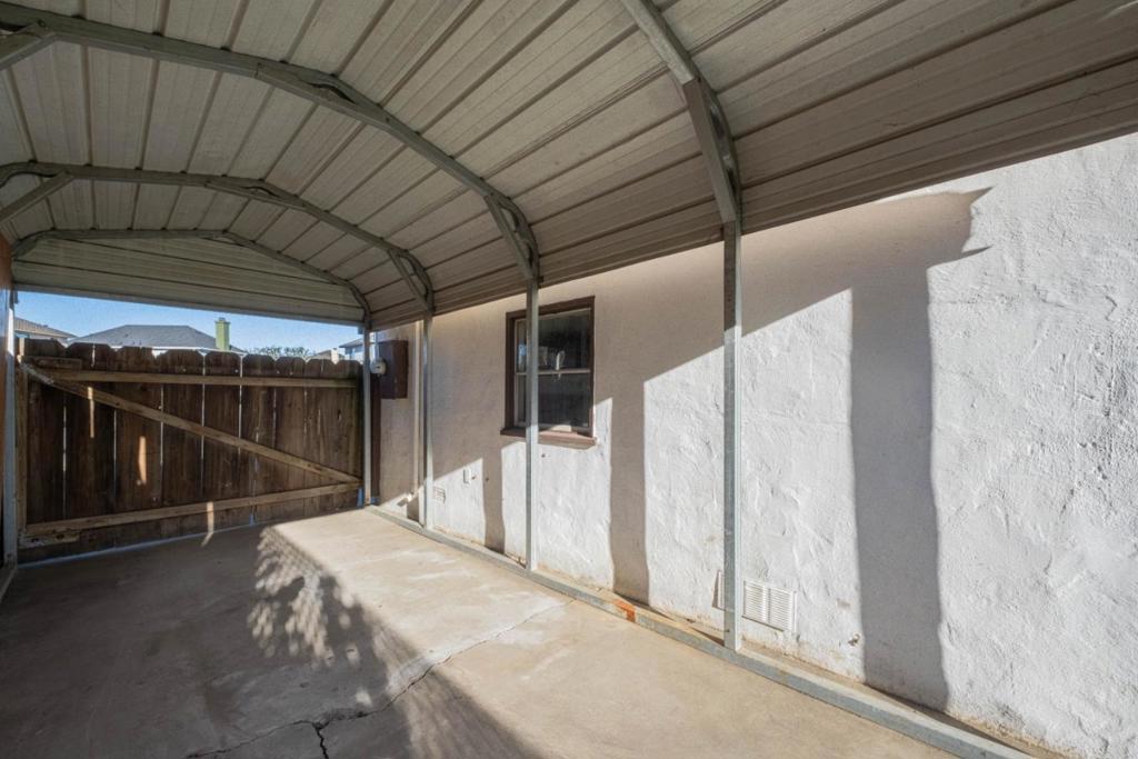 89 Clark Street Property Photo 31