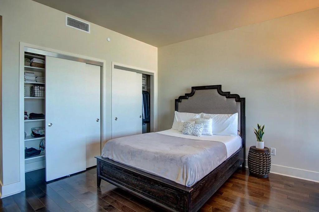 88 E San Fernando Street 1406 Property Photo 14