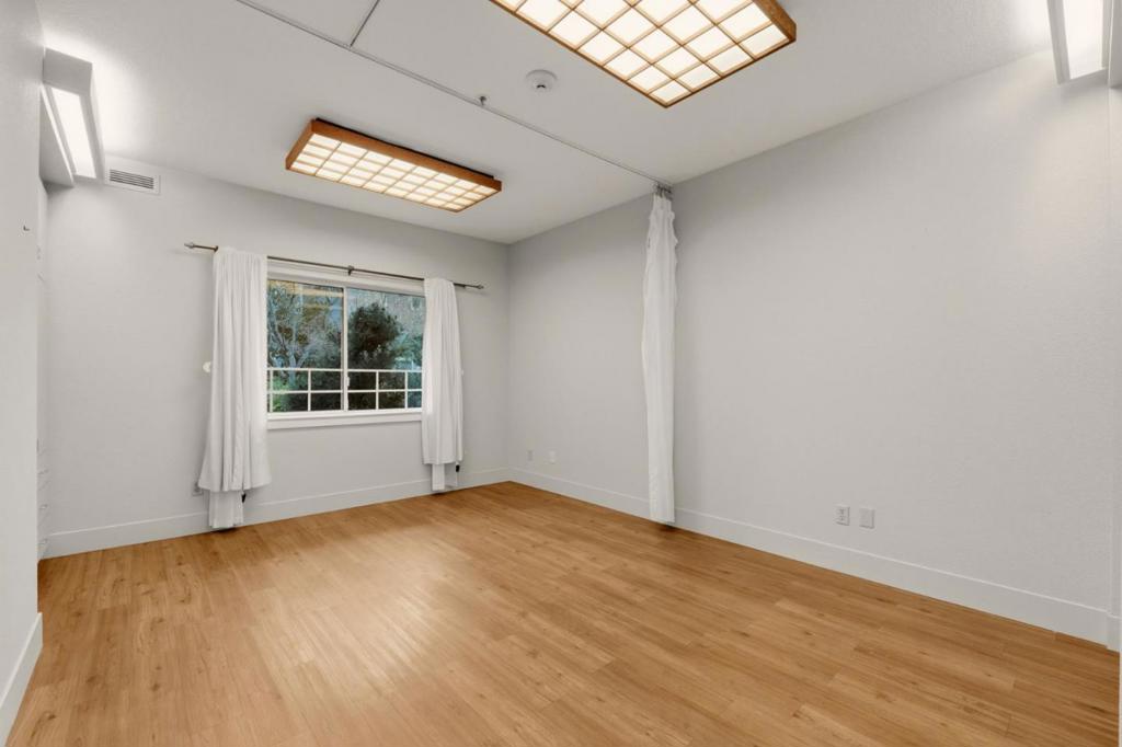 24952 Cypress Avenue Property Photo 46