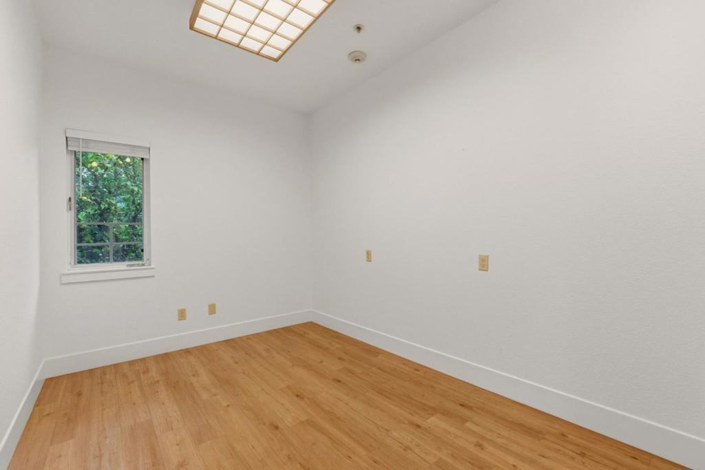24952 Cypress Avenue Property Photo 47