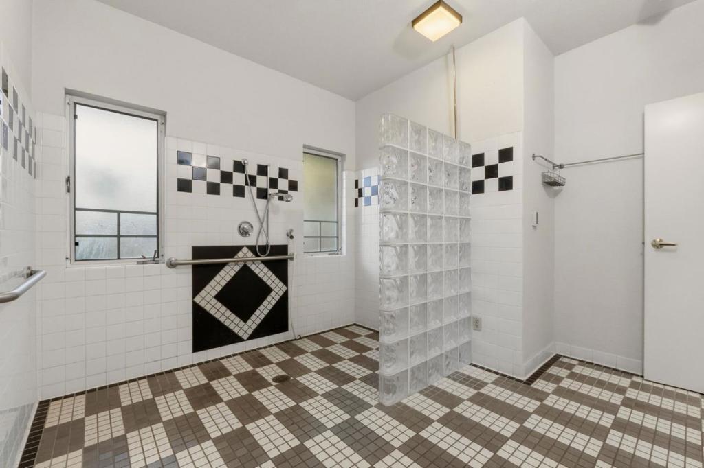 24952 Cypress Avenue Property Photo 65