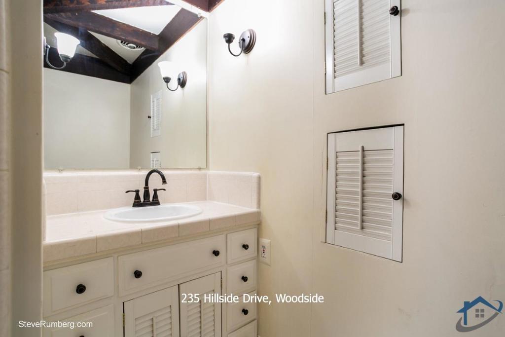 235 Hillside Drive Property Photo 24