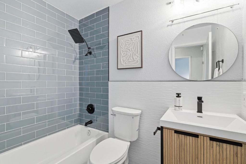 542 Shadowgraph Drive Property Photo 4