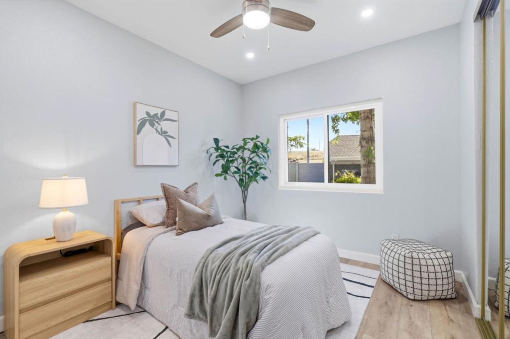 542 Shadowgraph Drive Property Photo 17