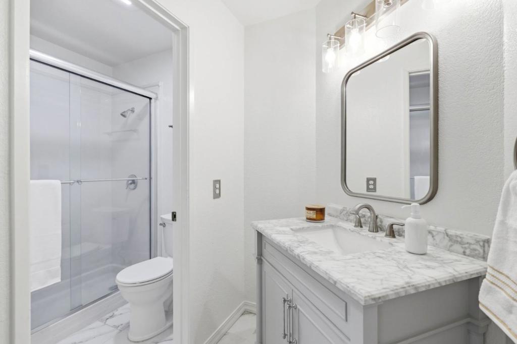 542 Shadowgraph Drive Property Photo 20