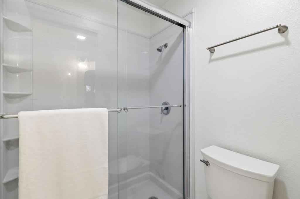 542 Shadowgraph Drive Property Photo 21