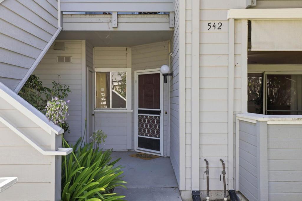 542 Shadowgraph Drive Property Photo 23