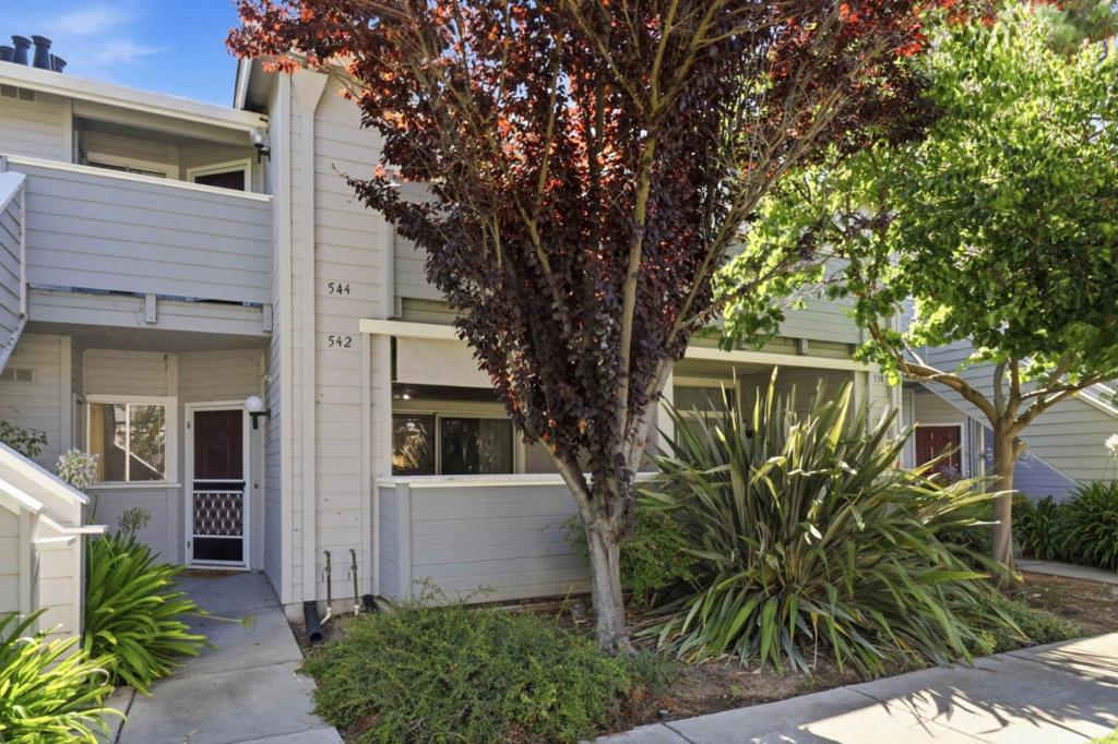 542 Shadowgraph Drive Property Photo 24