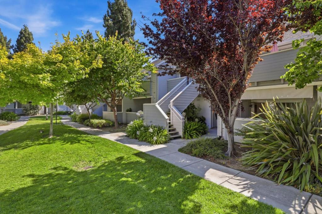 542 Shadowgraph Drive Property Photo 25