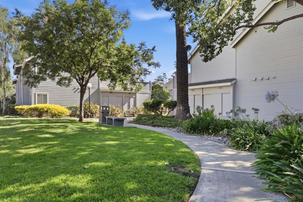 542 Shadowgraph Drive Property Photo 28