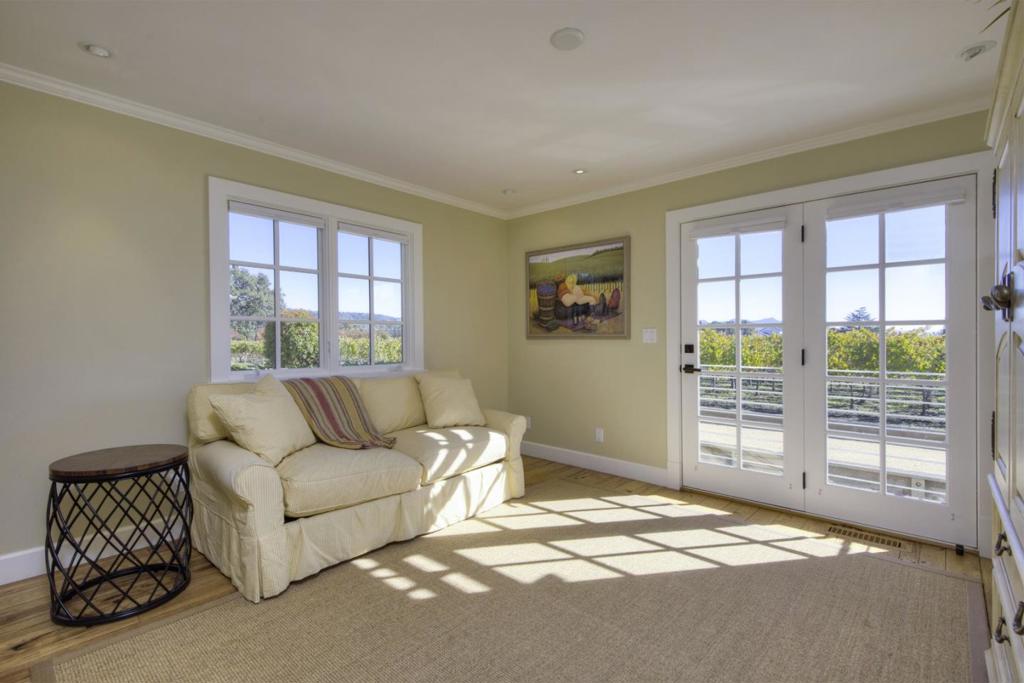 555 Zinfandel Lane Property Photo 25