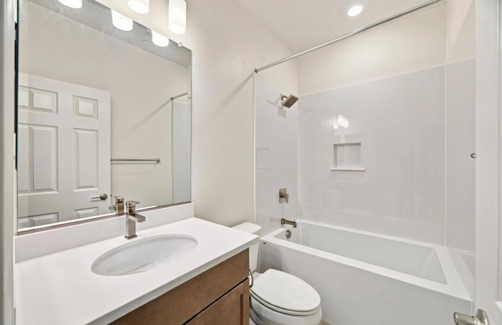 706 Morning View Property Photo 7