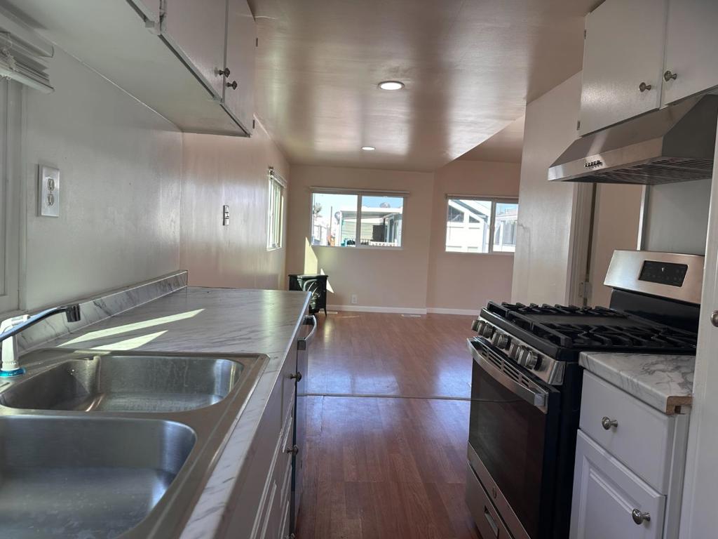 835 Kimball 43 Property Photo 6