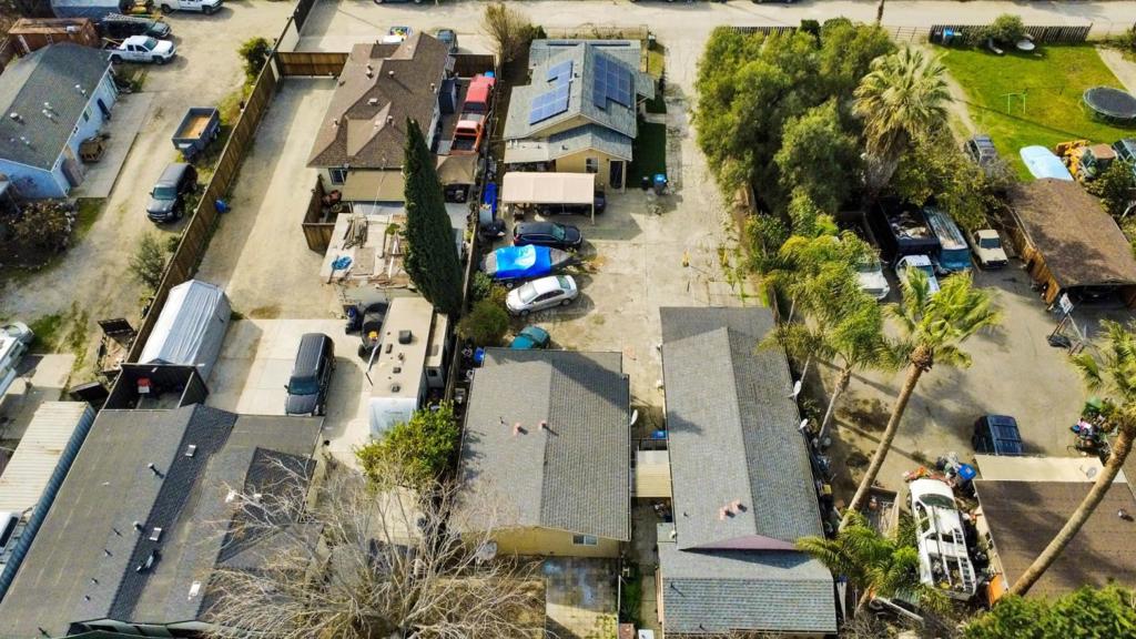 2138 E San Antonio Street Property Photo 11